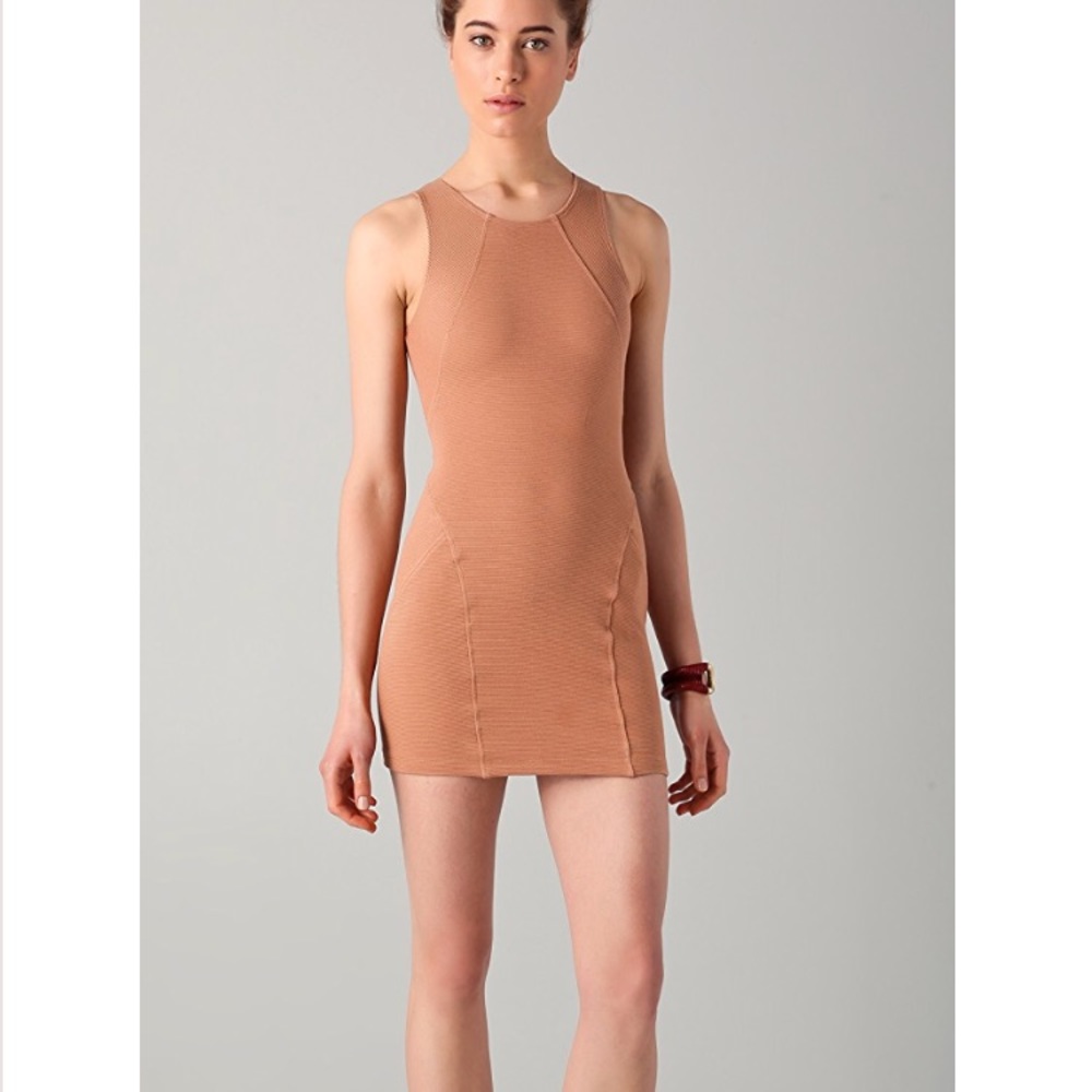Main label dress